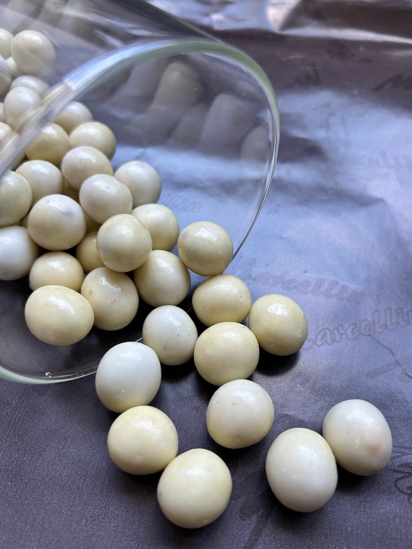 Noisettes enrobées de chocolat blanc 250g